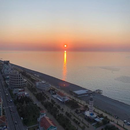 Appartement Panorama Orbi City à Batoumi Extérieur photo