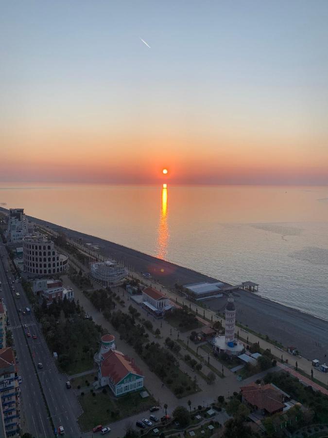 Appartement Panorama Orbi City à Batoumi Extérieur photo